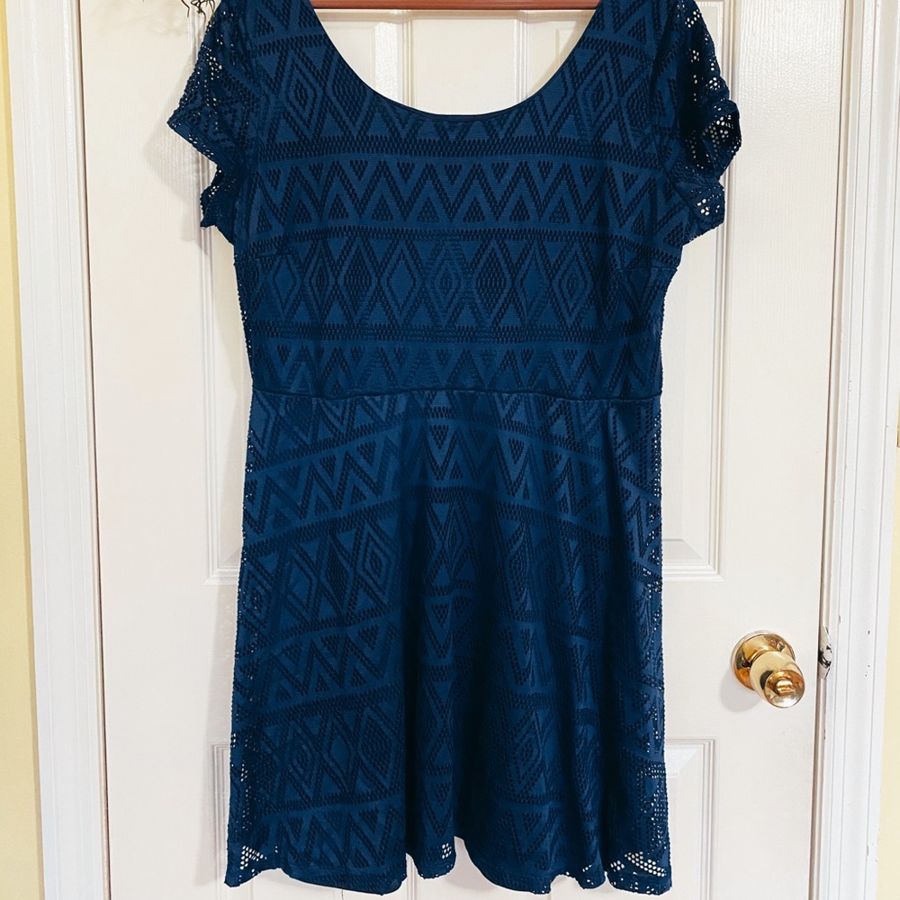 ‘Lace’ Navy Blue Sleeveless Dress